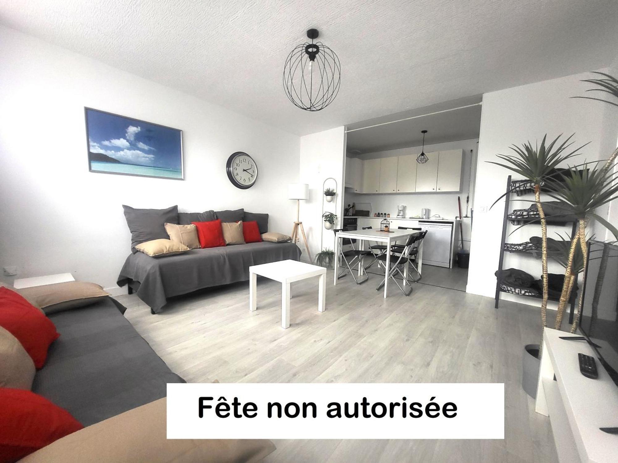 St-Quentin-En-Yvelines Plusieurs Appartements Avec Parking Trappes Room photo